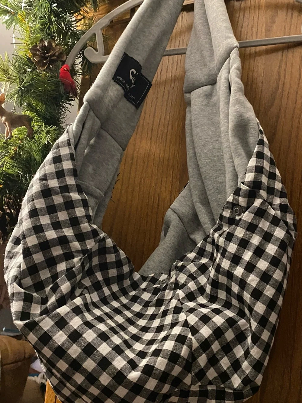 Gray Pet Sling Carrier – Comfortable Hands-Free Cat Travel Sling